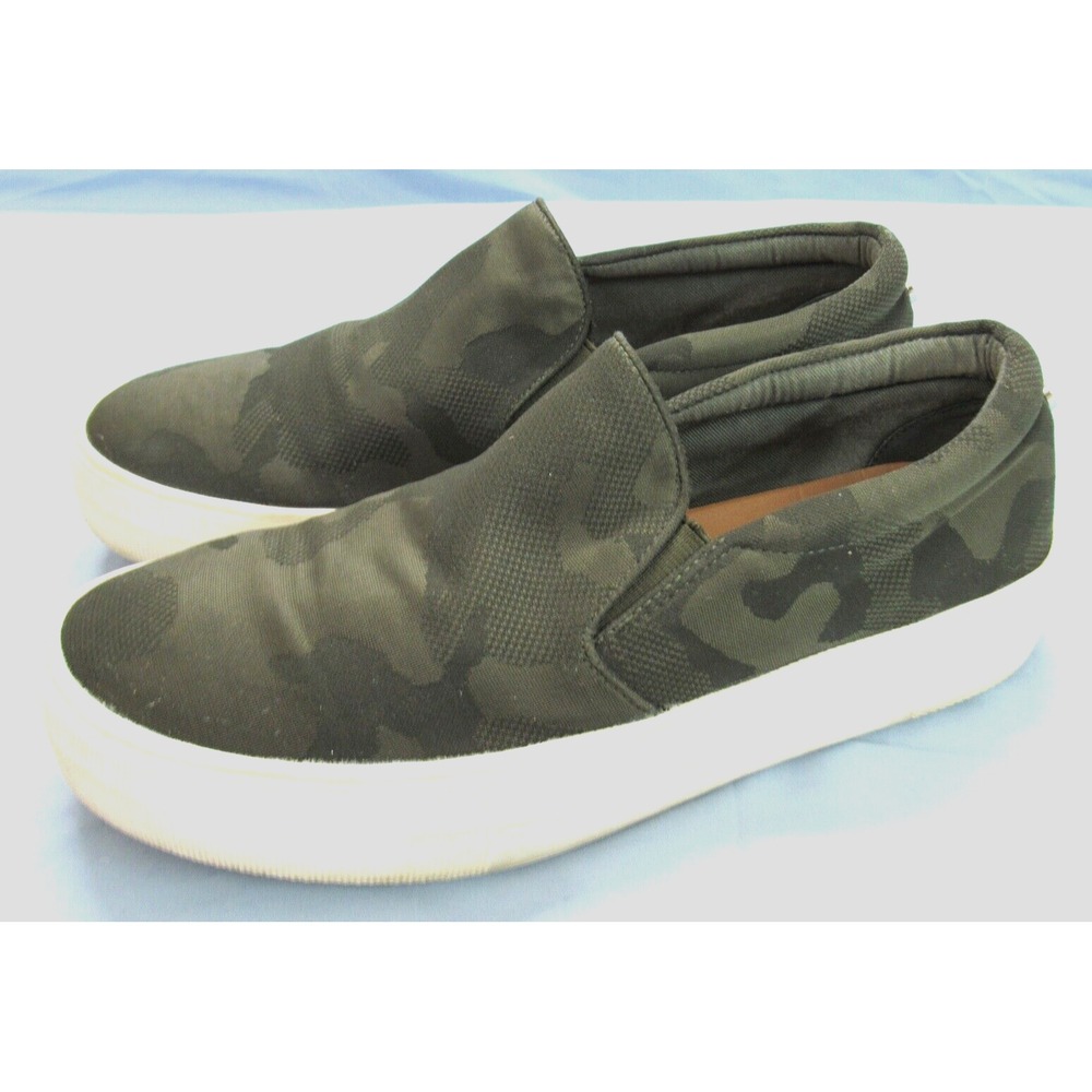 STEVE MADDEN Women's GILLS Green CAMO Fabric SLIP-ON Platform SNEAKERS Sz 8.5M